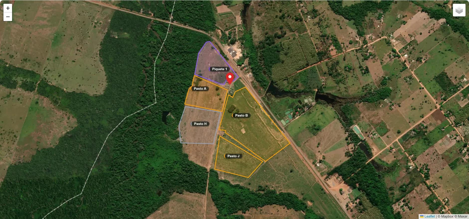 Mapa real do Bovex com os pastos delimitados sobre a imagem de satélite da fazenda